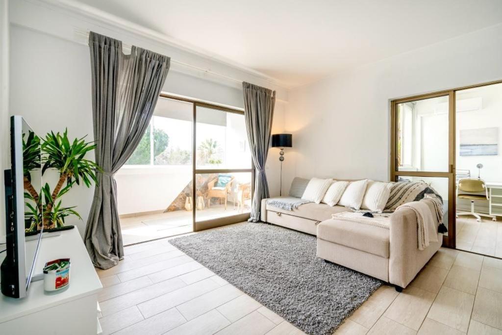 קווארטיירה Spacious 1 Bed In Vilamoura, Fast Wifi & Pool מראה חיצוני תמונה